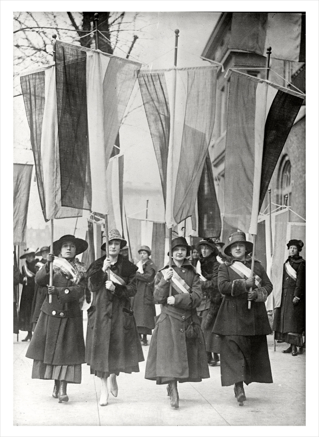 Votes for Women! The Suffrage Movement Book of Postcards_Interior_4